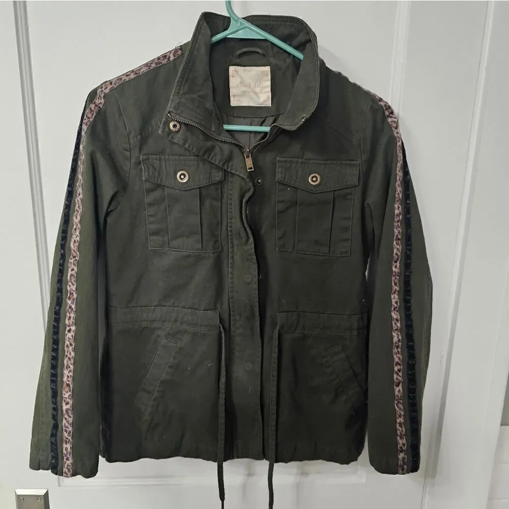 Altar'd state draw string utility jacket, sz small. Excellent condition